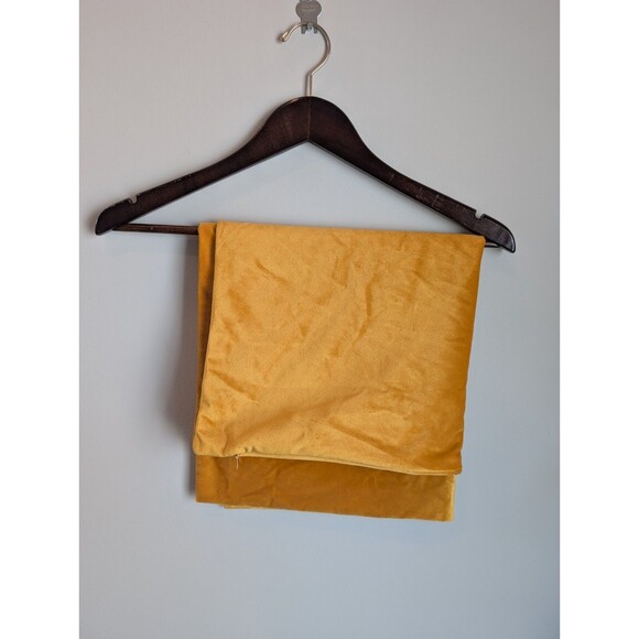 Pillow Sham Gold Crushed Velvet Decorative Pillow Sham Zip Closure 23''x23'' - Picture 6 of 16